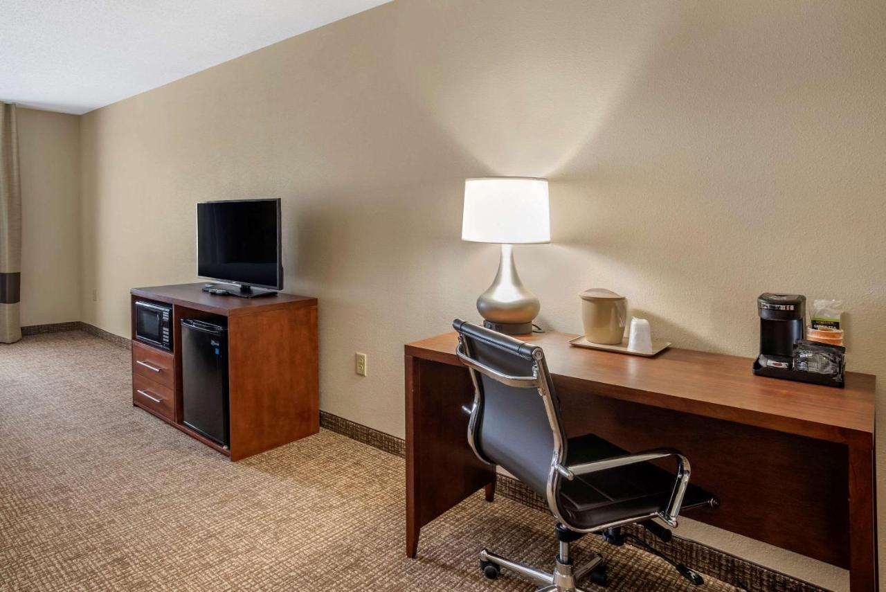 Comfort Inn & Suites Cambridge Kültér fotó