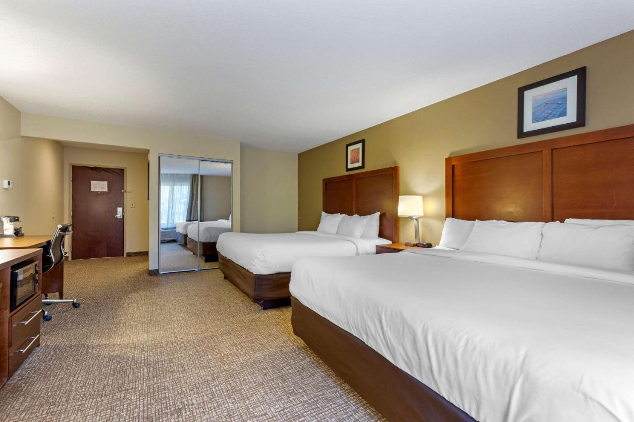 Comfort Inn & Suites Cambridge Kültér fotó
